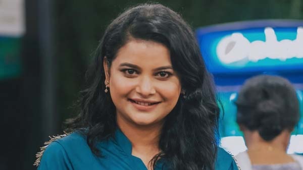 খুব তাড়াতাড়ি ভিক্ষা শুরু করব : শবনম ফারিয়া