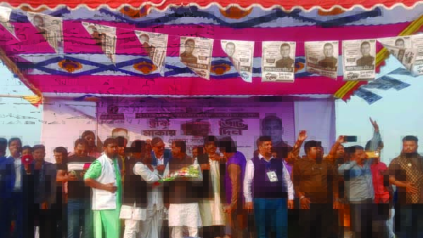 সিসিরাজদিখানে স্বতন্ত্র প্রার্থী গোলাম সারোয়ার কবীরের গণসংযোগ