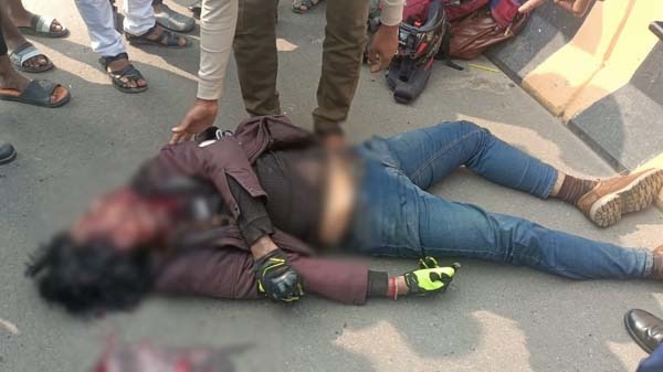 ঢাকা-মাওয়া এক্সপ্রেসওয়েতে নিয়ন্ত্রণ হারিয়ে মোটরসাইকেল আরোহী নিহত
