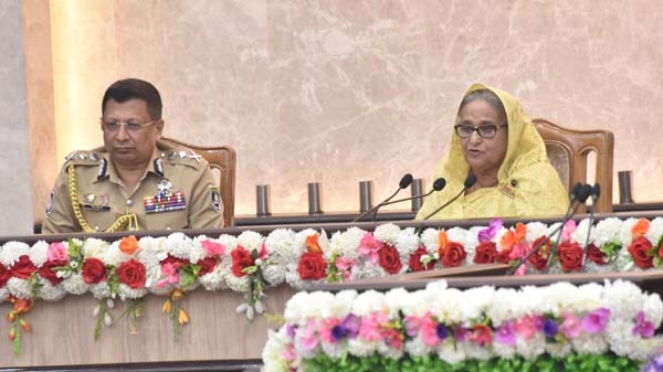 নতুন নতুন অপরাধ মোকাবেলায় পুলিশ বাহিনীকে প্রস্তুতি নিতে হবে : প্রধানমন্ত্রী