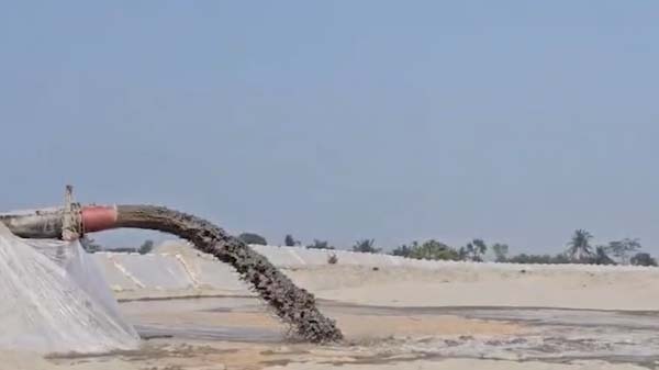 মোংলা বন্দর ইনার বারে ড্রেজিং প্রকল্পের কাজ পুনরায় শুরু