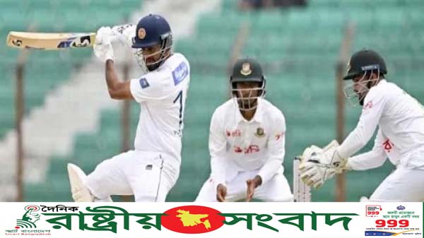 ফিল্ডারদের ব্যর্থতায় প্রথম দিনই ৩শ’ পার শ্রীলংকার