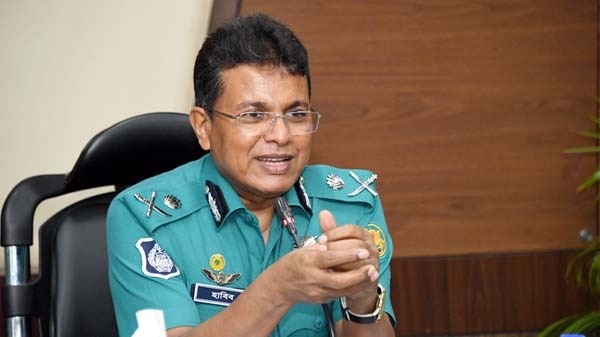হাটের কোরবানির পশু জোরপূর্বক নামিয়ে নিলে কঠোর ব্যবস্থা : ডিএমপি কমিশনার