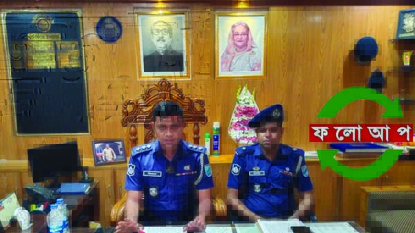 সিরাজদিখানে হত্যা মামলার তিন আসামি গ্রেফতারে পুলিশের প্রেস ব্রিফিং