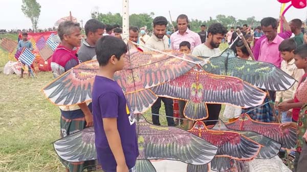 জয়পুরহাটে ৫শত বছরের ঐতিহ্যবাহী ঘুড়ি মেলা অনুষ্ঠিত