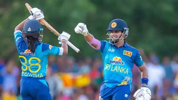 ভারতকে হারিয়ে নারী এশিয়া কাপের শিরোপা শ্রীলংকার
