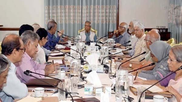 উপদেষ্টাগণকে বন্যা কবলিত মানুষের পাশে দাঁড়ানোর নির্দেশ ড. ইউনূসের