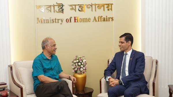 স্বরাষ্ট্র উপদেষ্টার সঙ্গে নেপালের রাষ্ট্রদূতের সাক্ষাৎ