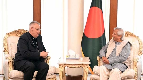 প্রধান উপদেষ্টার সঙ্গে ভ্যাটিকান রাষ্ট্রদূতের সাক্ষাৎ