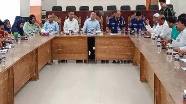 সিরাজদিখানে আইনশৃংখলা কমিটির মাসিক সভা অনুষ্ঠিত