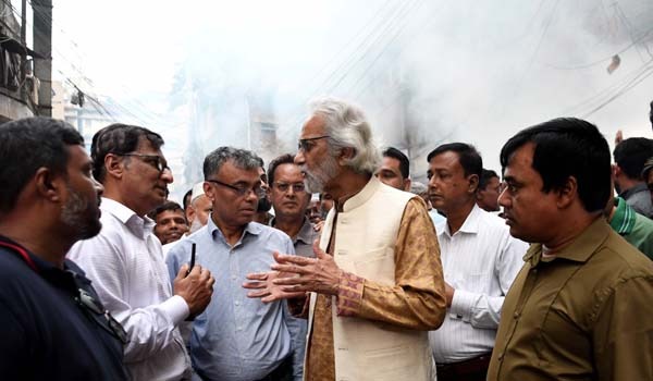 মশক নিধনে ৫৩ বছরে বিশেষজ্ঞের মতামত নেয়া হয়নি : স্থানীয় সরকার উপদেষ্টা