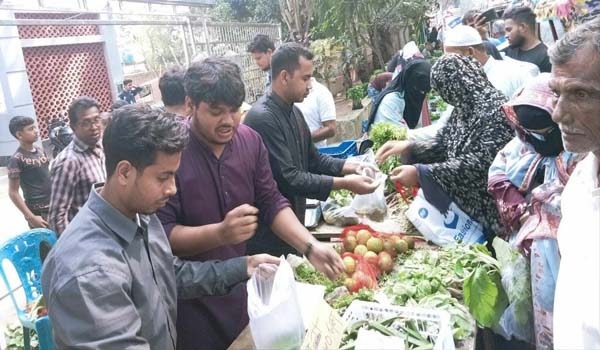 সিরাজদিখানে ন্যায্যমূল্যে পণ্য বিক্রি শুরু