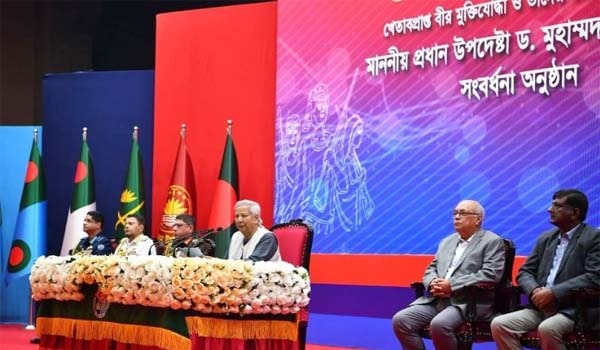 জনগন যাতে সকল ক্ষমতার মালিক হতে পারেন তেমন দেশ গড়তে চাই : প্রধান উপদেষ্টা
