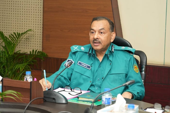 বড়দিন ও থার্টি ফার্স্ট নাইটের নিরাপত্তায় নাগরিকদের সহযোগিতা চেয়েছেন ডিএমপি কমিশনার