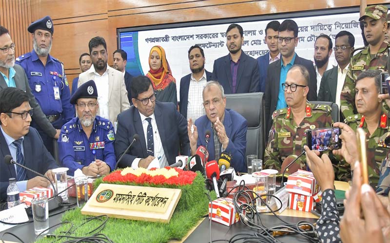 সীমান্ত পরিস্থিতি এখন মোটামুটি স্বাভাবিক : স্বরাষ্ট্র ও কৃষি উপদেষ্টা