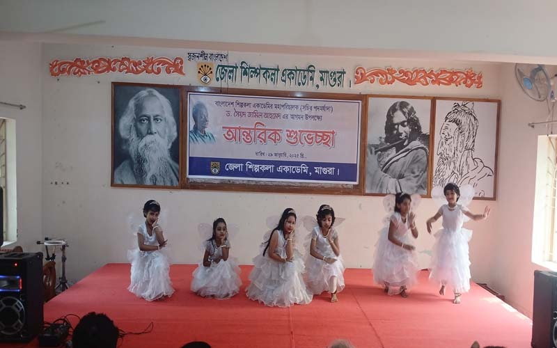 মাগুরা শিল্পকলা একাডেমি পরিদর্শনে মহাপরিচালক