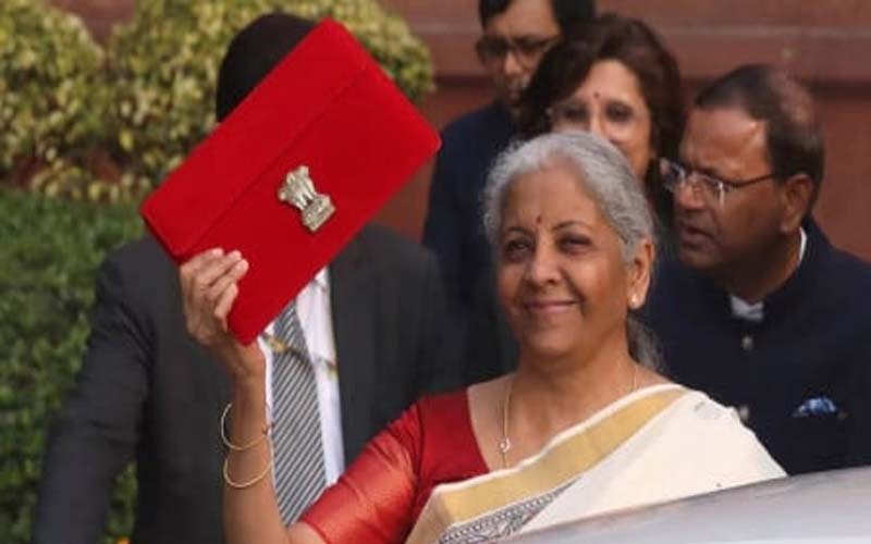 ভারতে অর্থনীতি চাঙ্গা করতে আয়কর হ্রাসের ঘোষণা