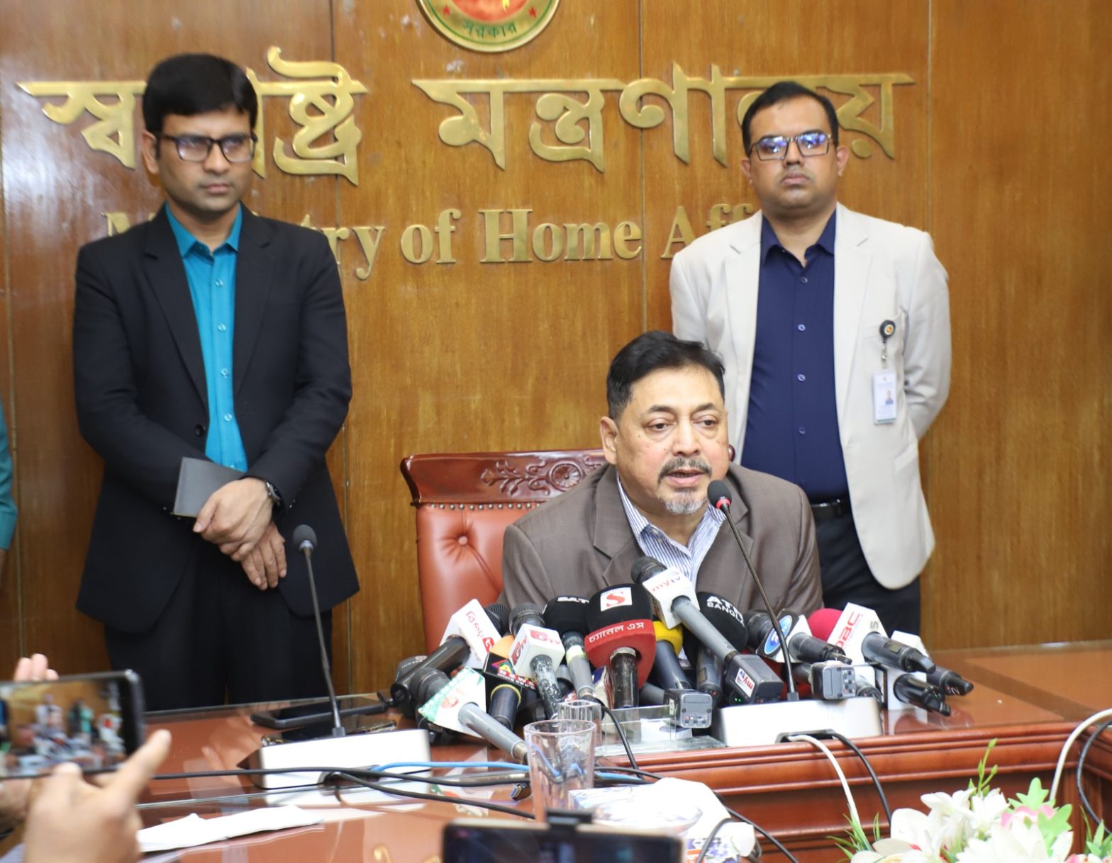 অস্থিতিশীলতা সৃষ্টিকারীদের আইনের আওতায় আনা 'অপারেশন ডেভিল হান্ট'র লক্ষ্য : স্বরাষ্ট্র সচিব